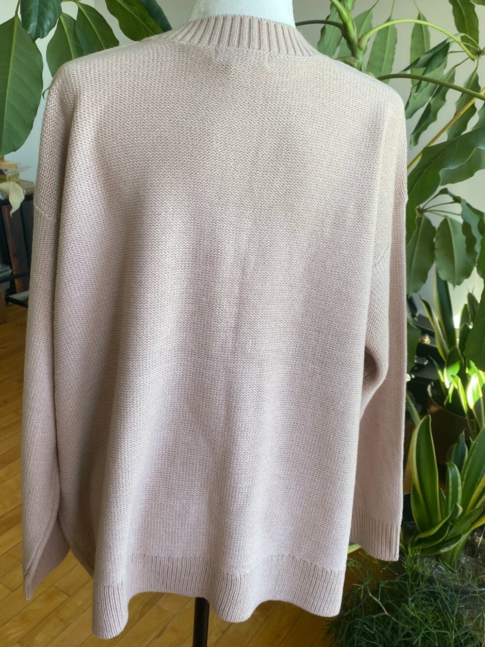 Joe Fresh Sweater - Picture 4 of 9